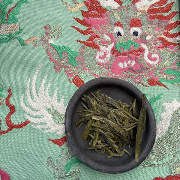 Long Jing Drachenbrunnentee Superior - natürlich